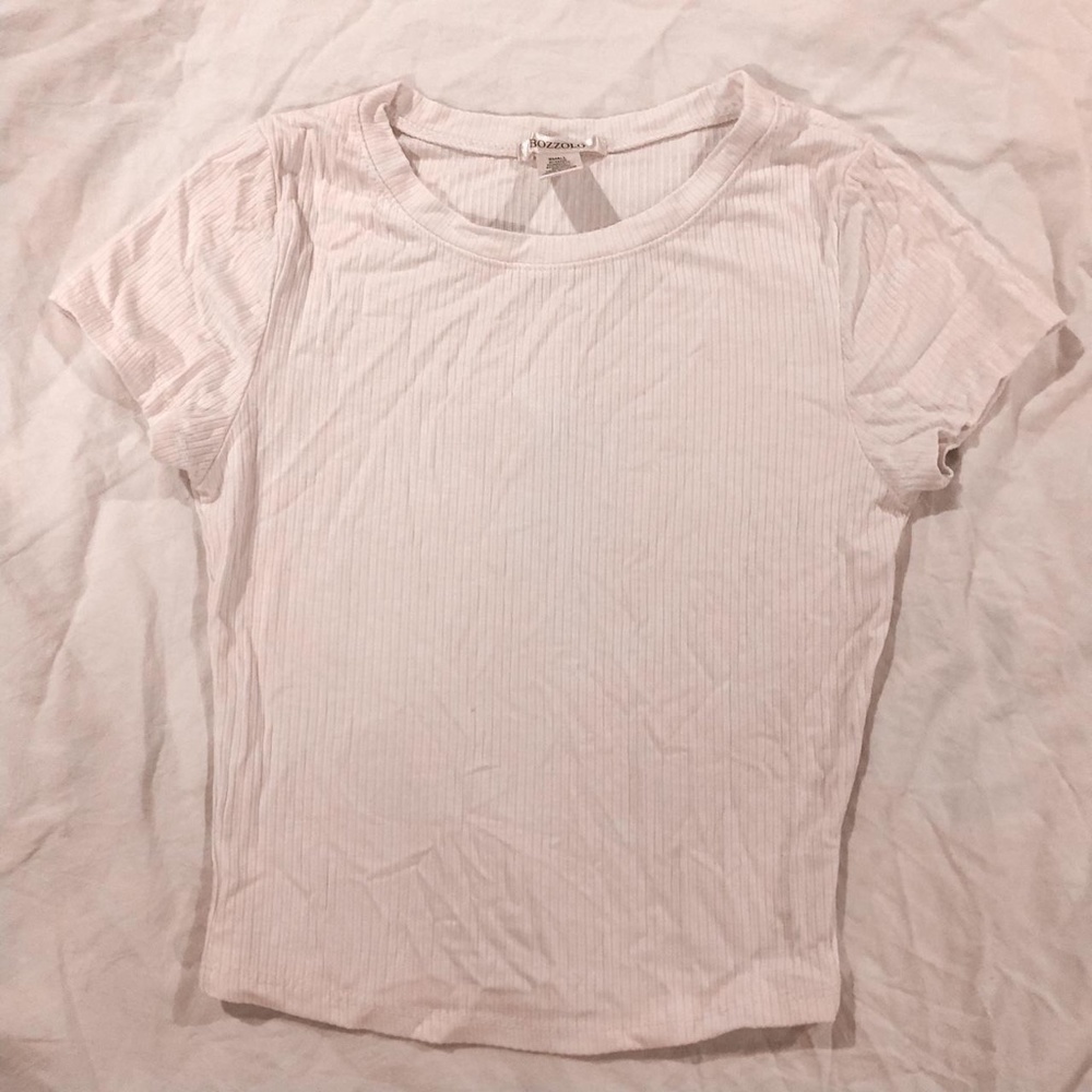 plain cropped white tee